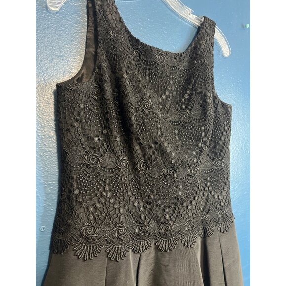 White House Black Market Little Black Dress Size 10 with Pockets - Picture 3 of 11